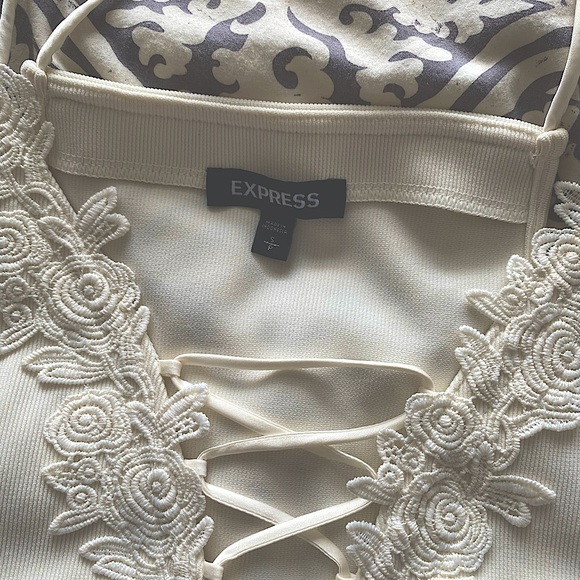 Express | white bodysuit | lace up front | floral appliqué - Picture 8 of 8